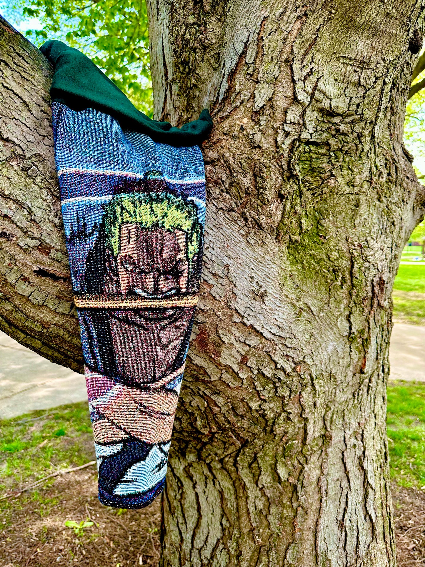 ZORO TAPESTRY SLEEVE SWEATSHIRT/HOODIE